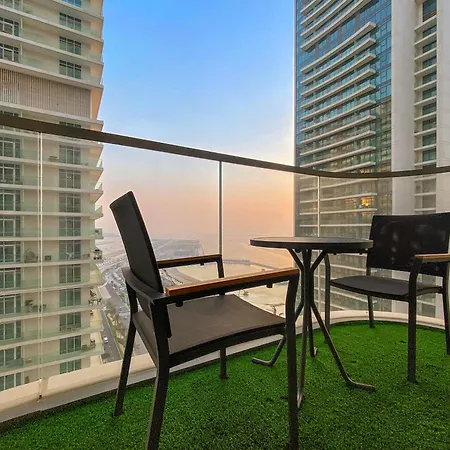Full Sea View Marina Beachfront Escape Apartment With Private Beach Dubai Exterior photo