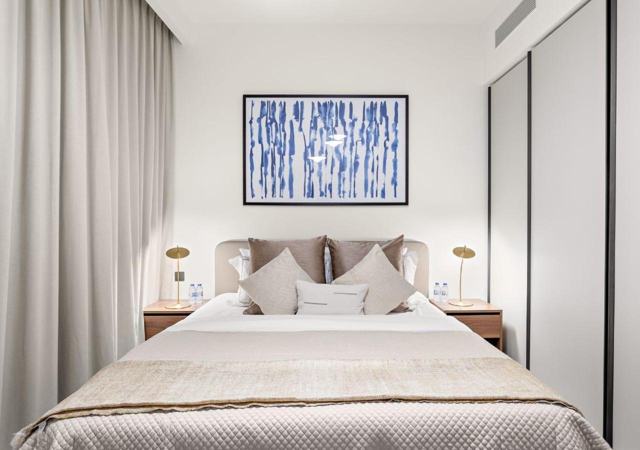 Full Sea View Marina Beachfront Escape With Private Apartment Dubai