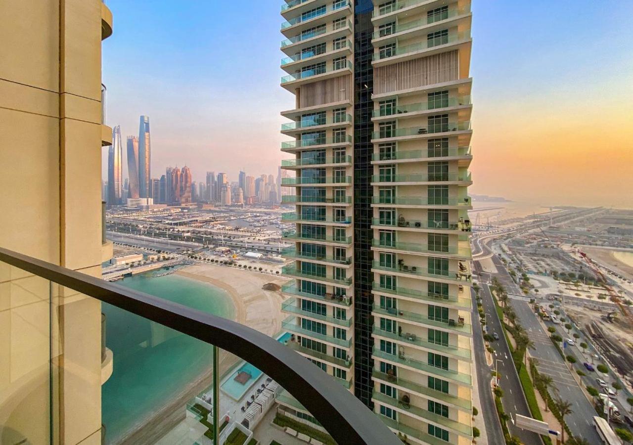 Full Sea View Marina Beachfront Escape With Private *